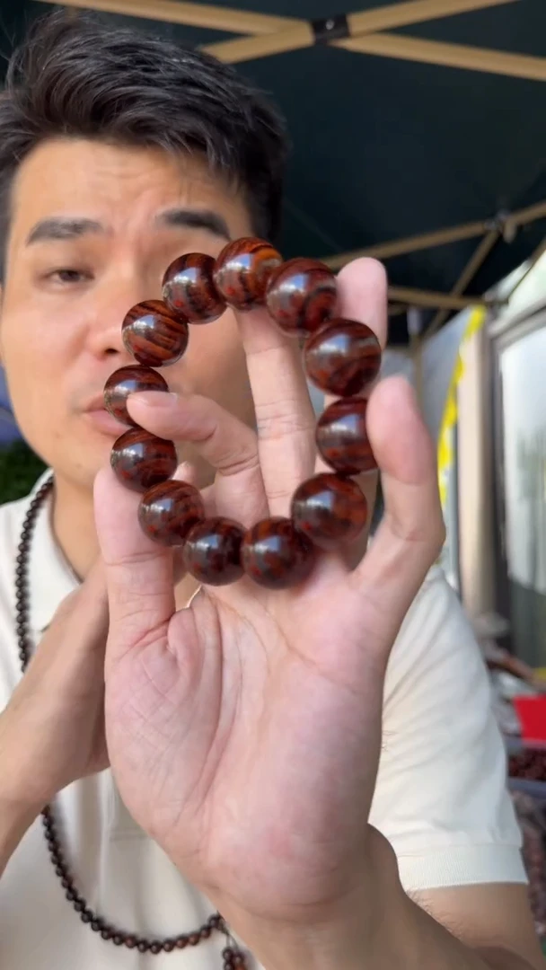 黄花梨/降香黄檀海南黄花梨大黑线虎皮纹2.0手串（299）