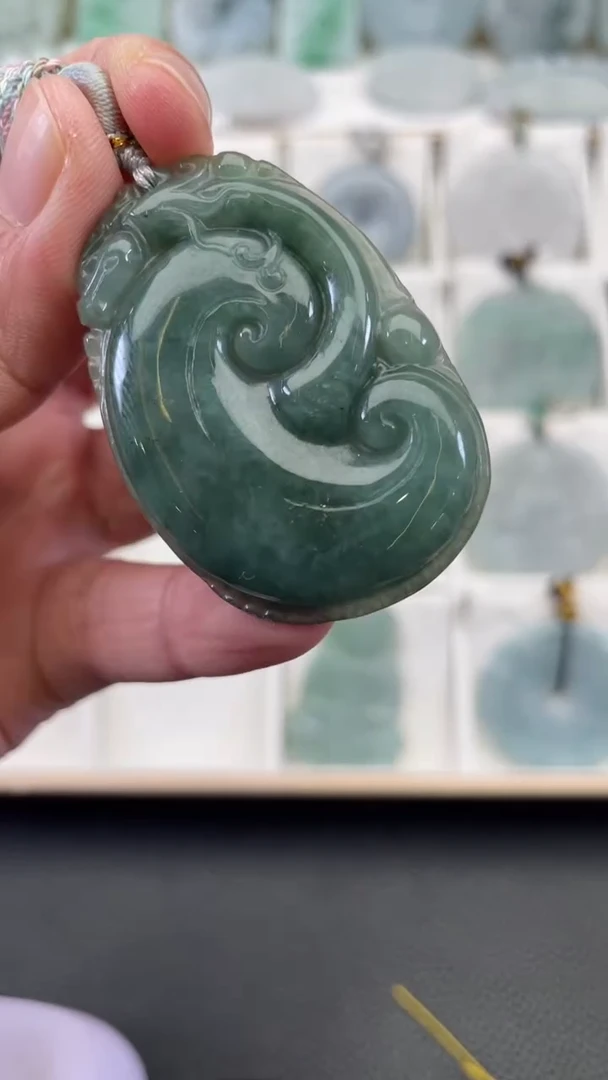 颈饰未镶嵌翡翠天然缅甸翡翠A货383