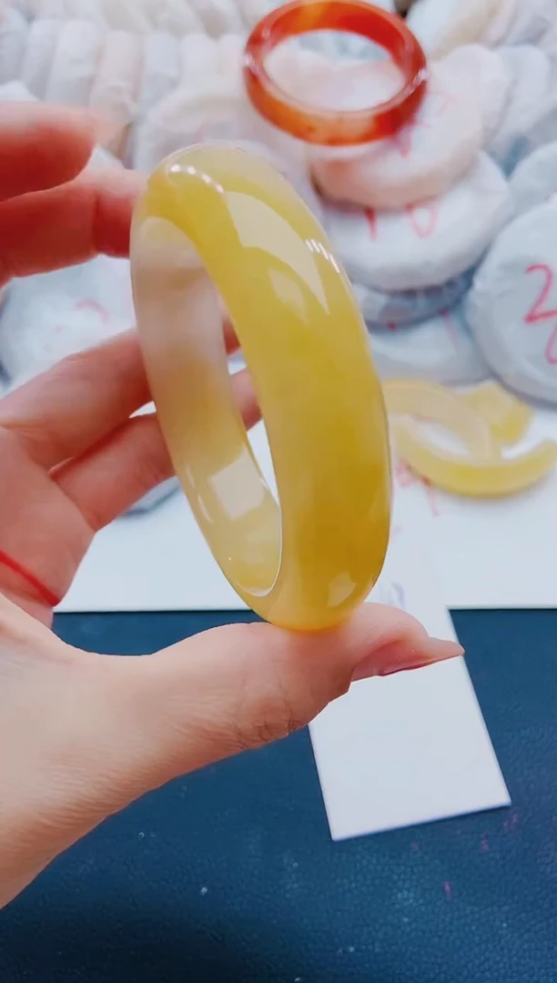 石英质玉手镯未镶嵌M121-59-60