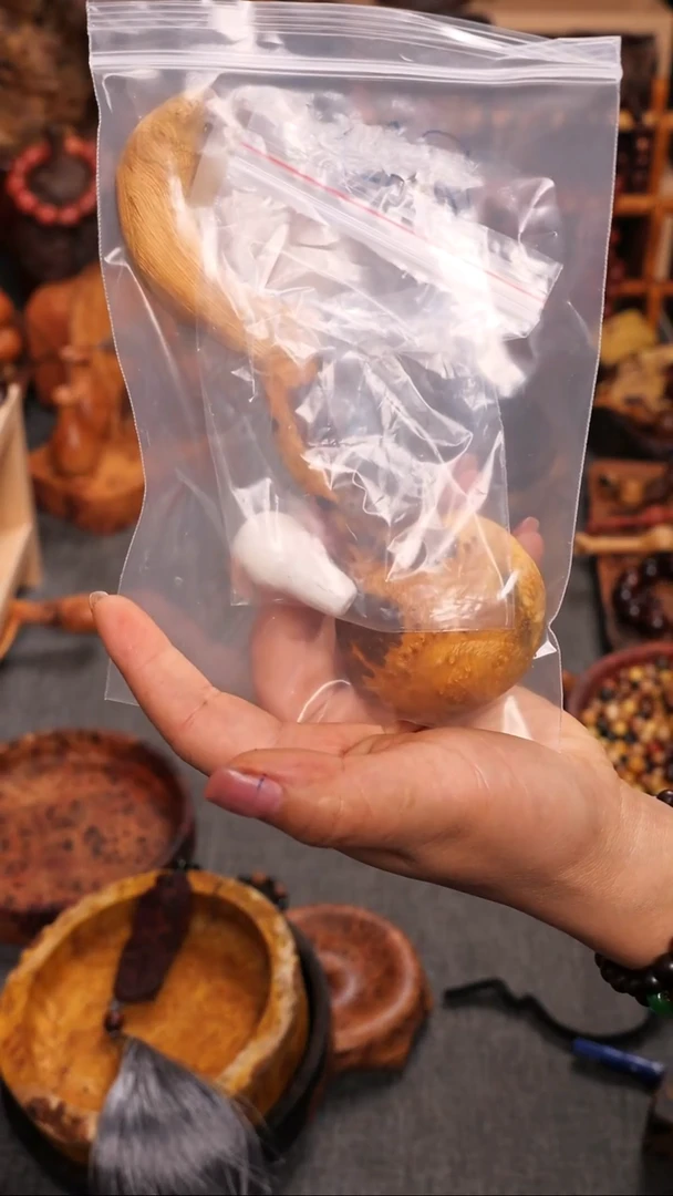 非洲檀香无事牌凨**夙贵黄彩色瘤疤盘子