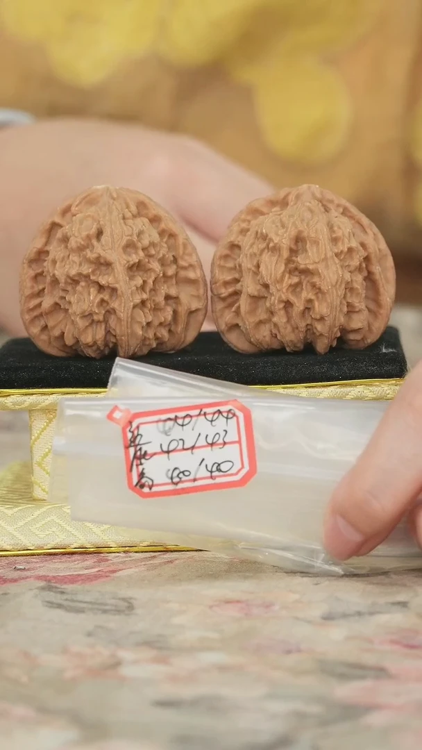 把件文玩核桃白狮子微修