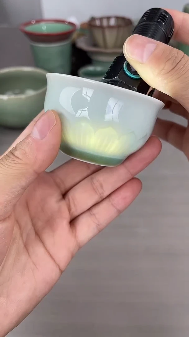 青瓷原产地仓储放漏微瑕