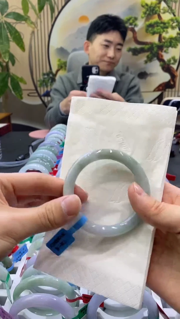 未镶嵌手镯翡翠9592