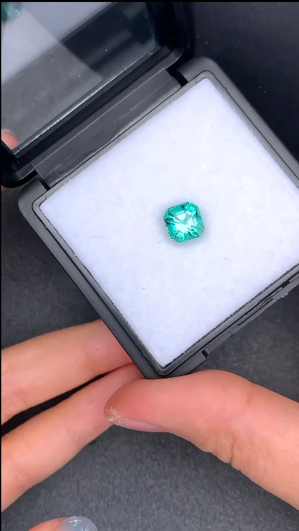 【闪购商品】碧玺无未镶嵌2.71克拉