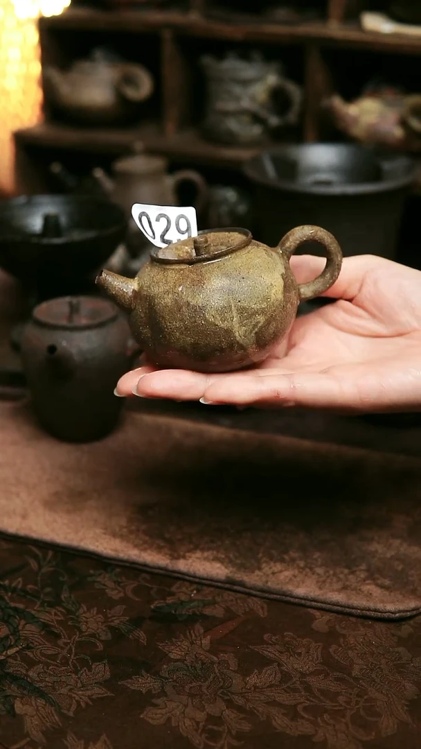 紫砂全手工落叶黄系列125毫升茶壶