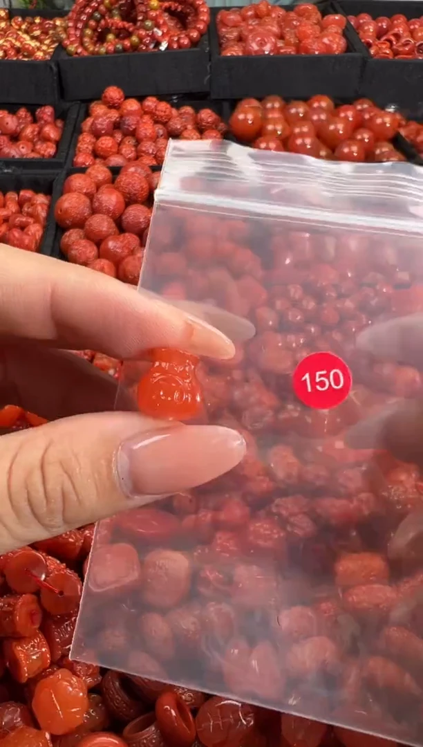南红玛瑙未镶嵌颈饰1