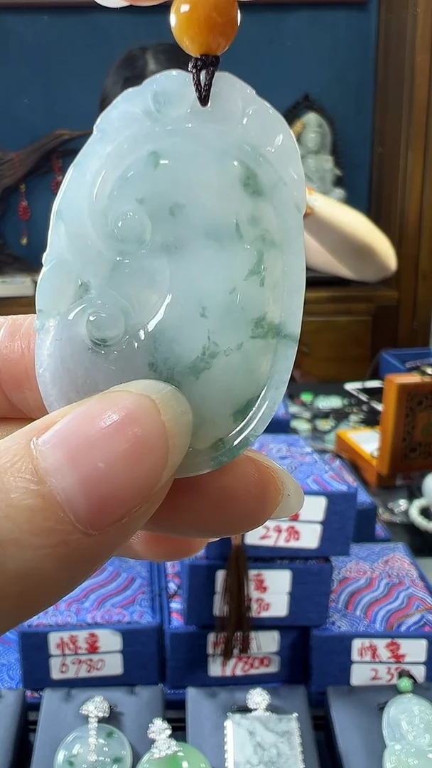 翡翠18K金镶嵌吊坠(不含链)如意