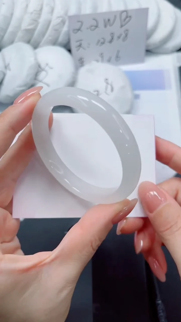 未镶嵌手镯石英质玉306-56