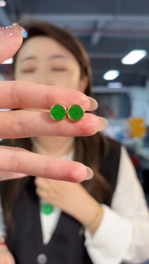 【闪购商品】翡翠耳饰未镶嵌缅料A货/支持复检/一对