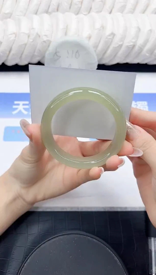 未镶嵌手镯石英质玉6-56