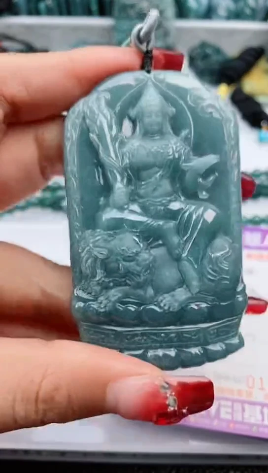 【闪购商品】翡翠颈饰未镶嵌            