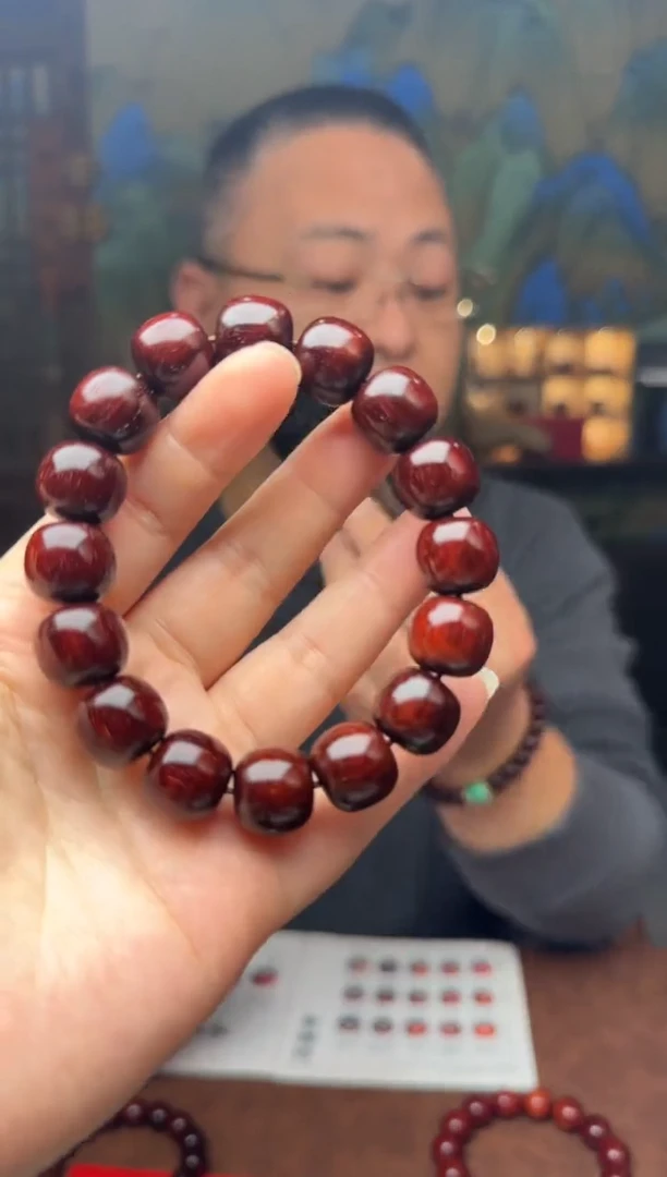 【闪购商品】小叶紫檀手串/手链13*14mm精工老型桶珠金星原汁原味