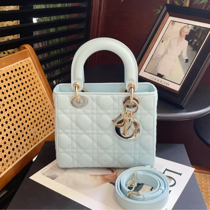95新 DIOR/迪奥 GGS迪奥戴妃四格蓝色金扣芯片款24年46343967
