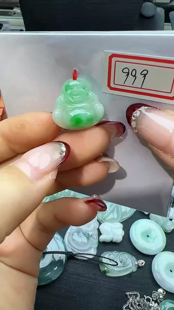 【闪购商品】翡翠颈饰未镶嵌佛公