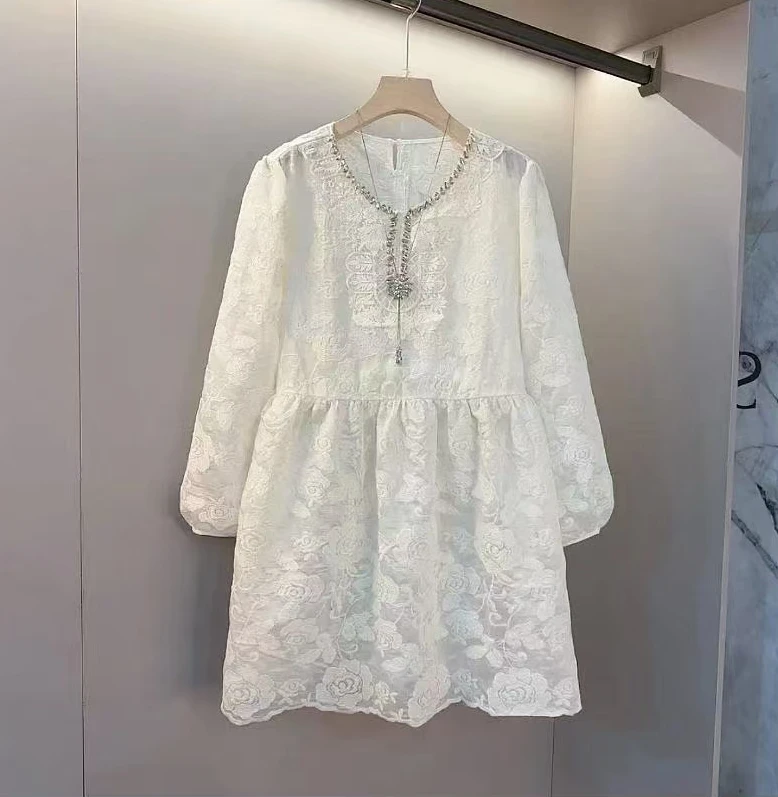 大码女装春季新款时尚打底蕾丝衫女韩版重工钉珠亮片百搭显瘦大衫