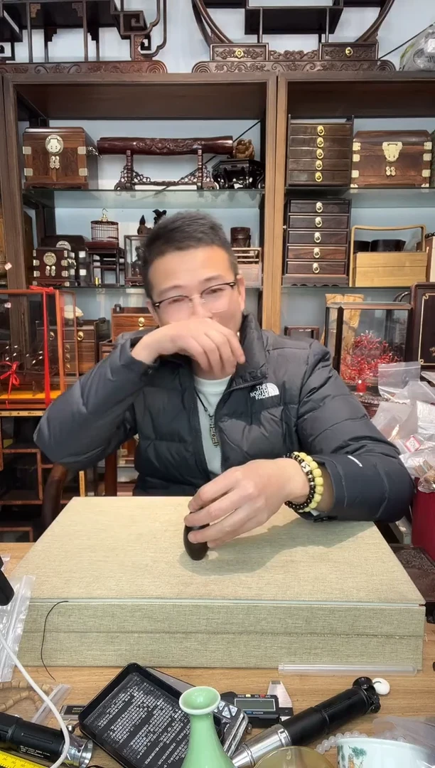 乌木类书架867紫光檀花瓶摆件