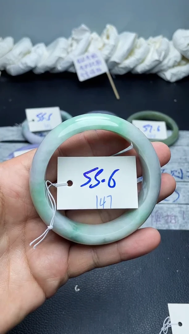 未镶嵌手镯翡翠147