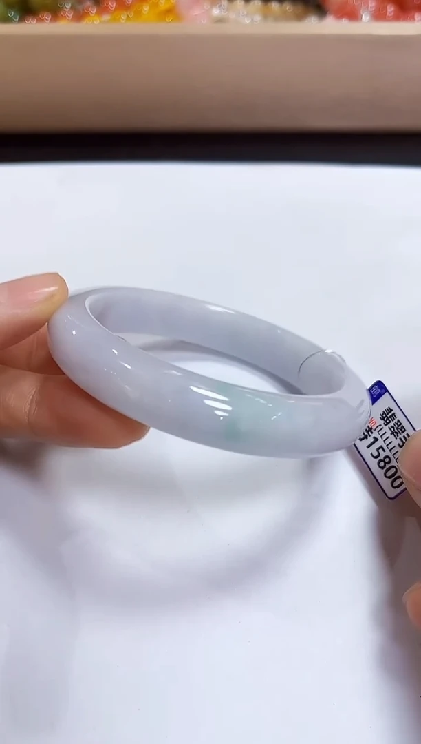 颈饰未镶嵌翡翠手镯59