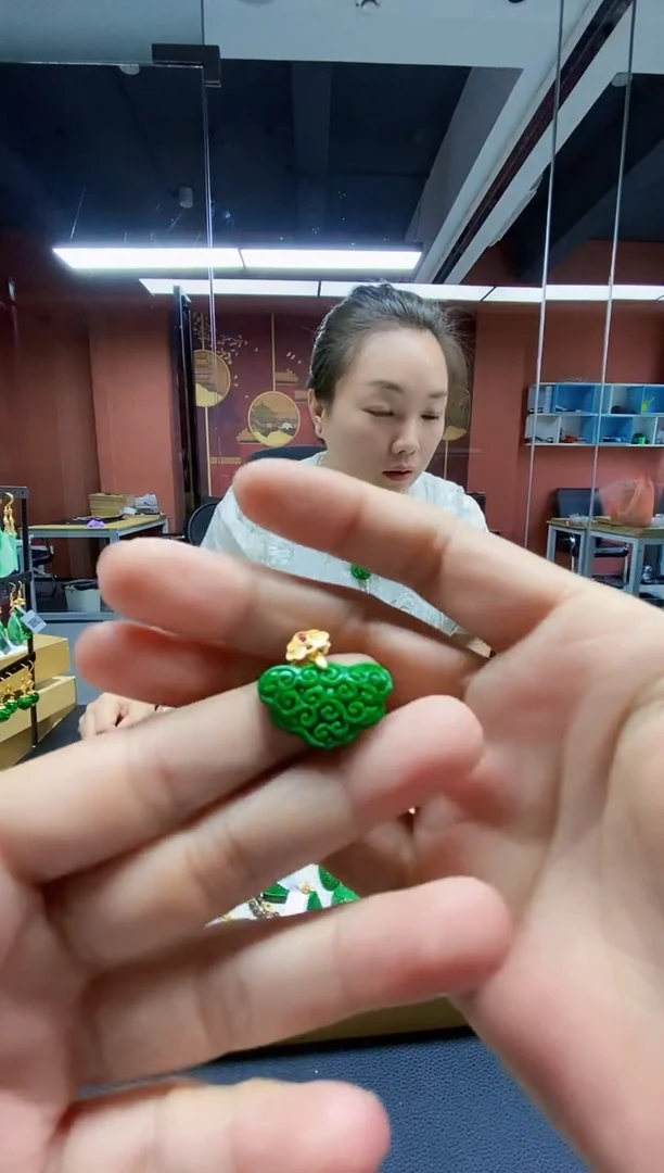 颈饰未镶嵌翡翠翡翠吊坠