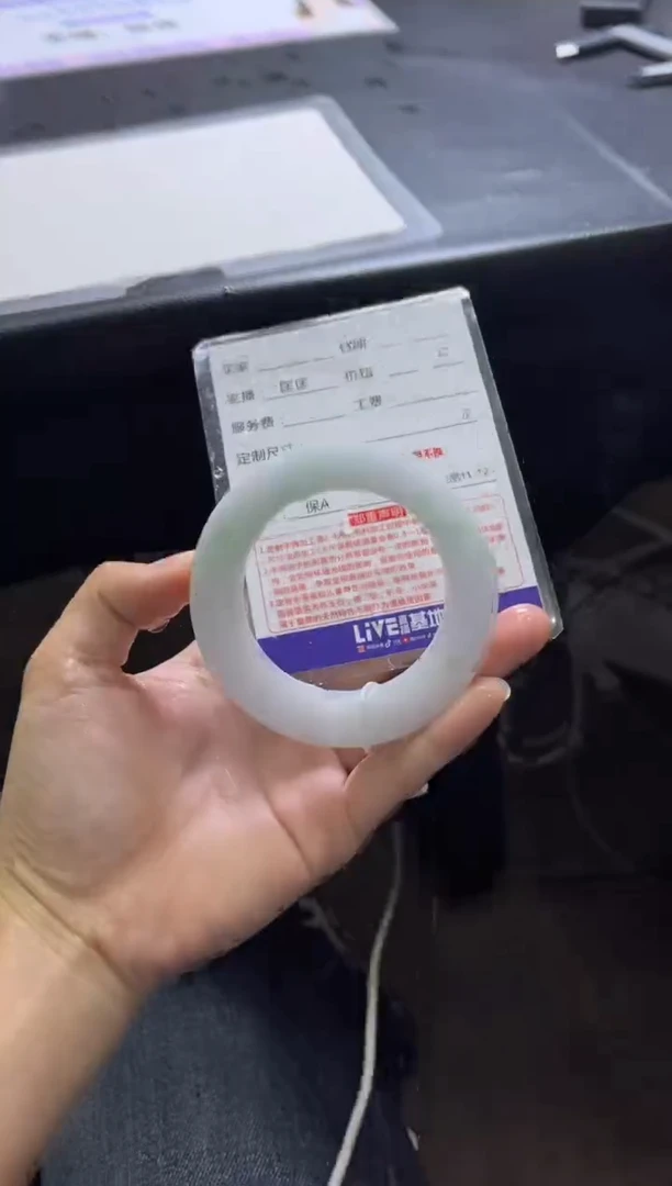 未镶嵌手镯定制翡翠a****好定制手镯不退不换