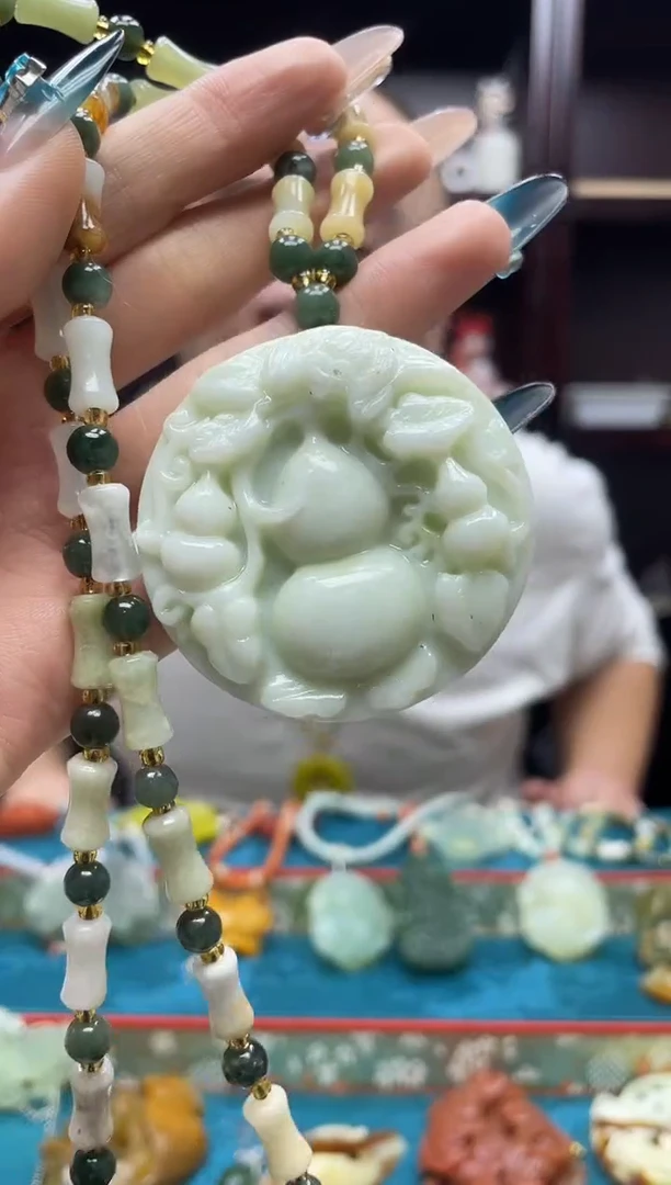 未镶嵌岫玉吊坠·