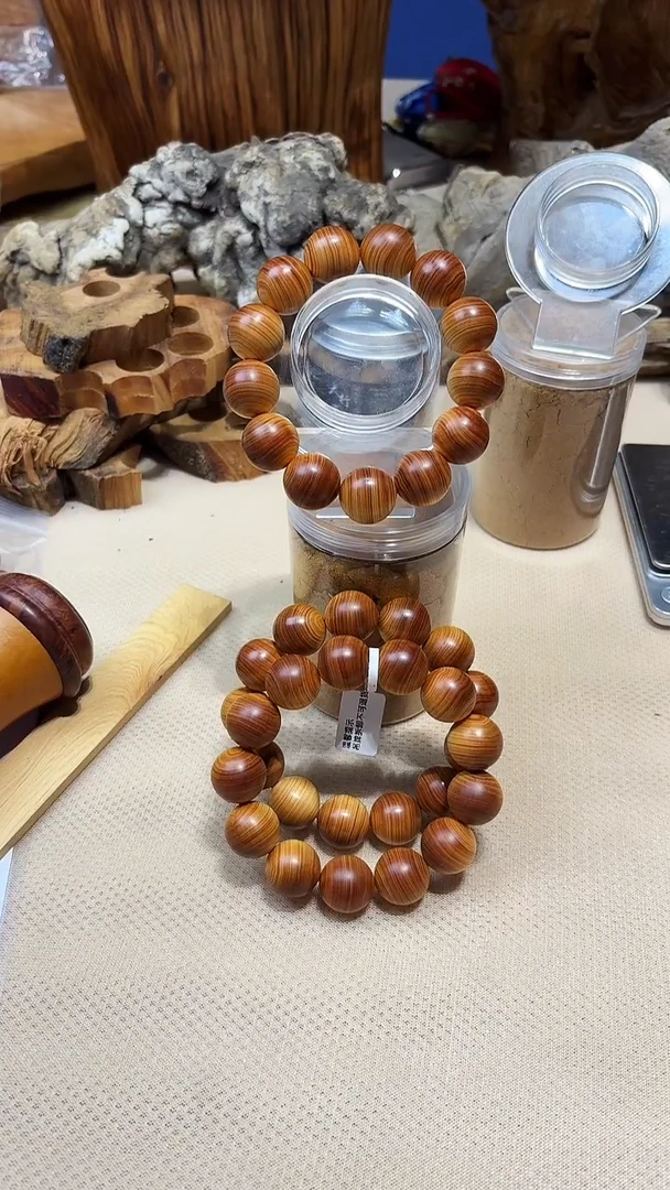 柏木（崖柏）南太行崖柏1.8果皮香（容易烦躁一定要拍）