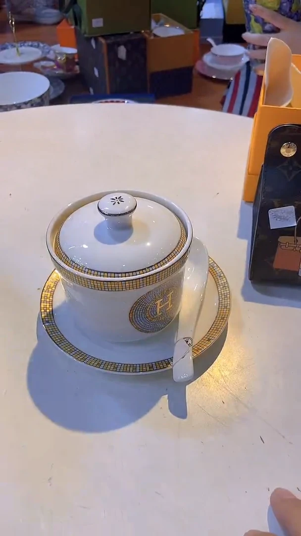 杯鸿辉家品牌瓷器，京东包邮！