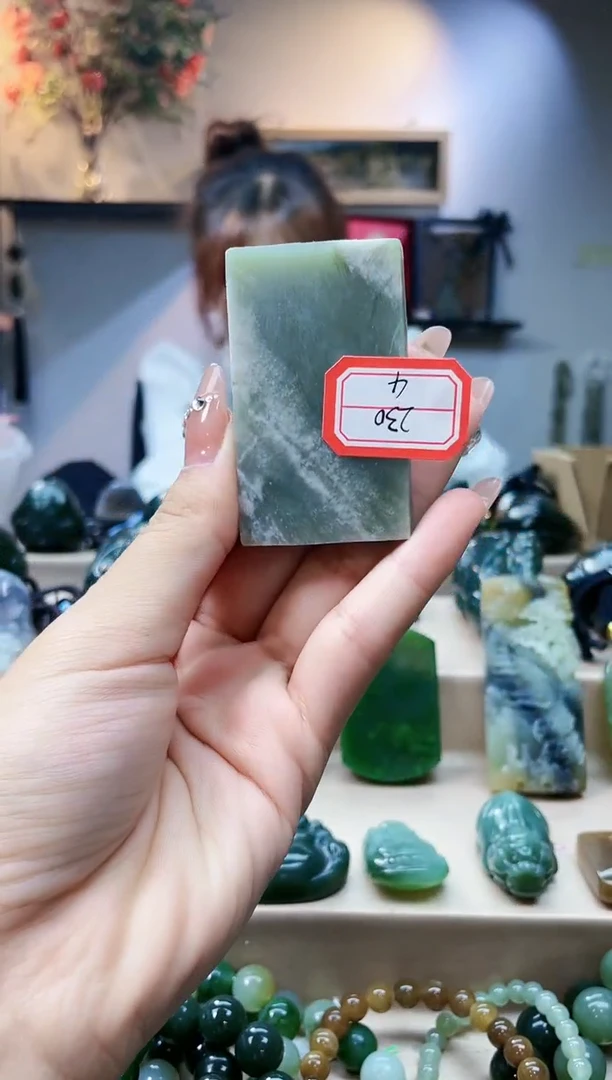 未镶嵌和田玉挂件1