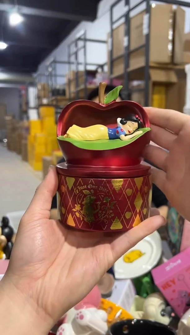 【闪购商品】杯原盒白雪公主苹果首饰盒