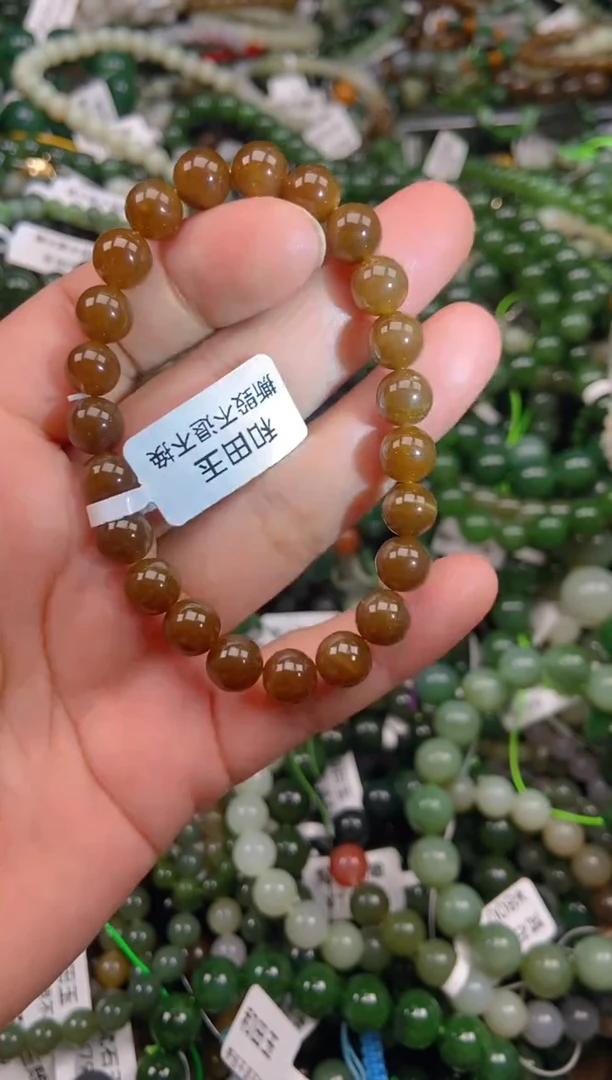 和田玉未镶嵌颈饰1