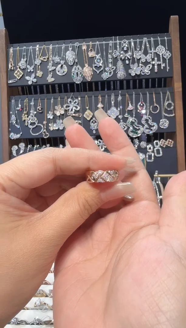 18K金镶嵌戒指/指环钻石戒指