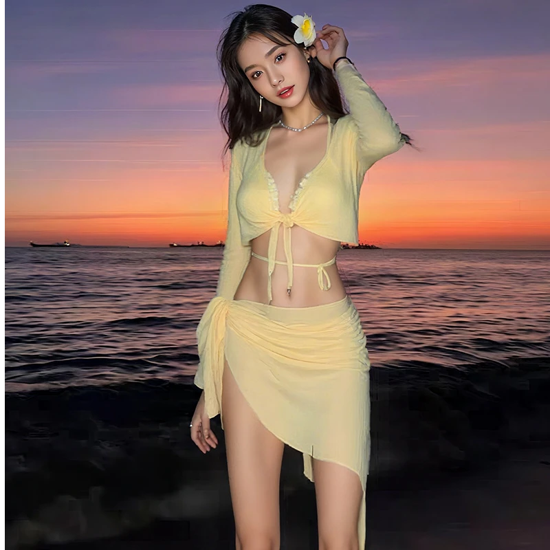 比基尼泳衣女款分体长袖四件套性感沙滩海边度假风小胸黄色显白夏