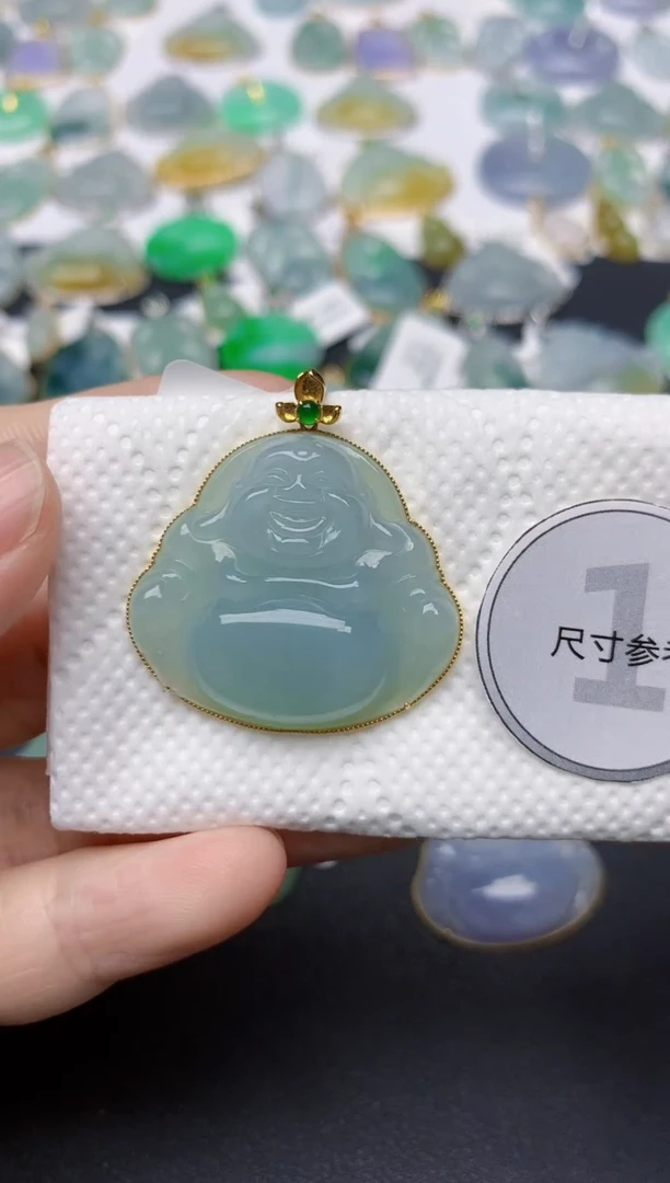 翡翠18K金镶嵌颈饰天然缅甸A货翡翠