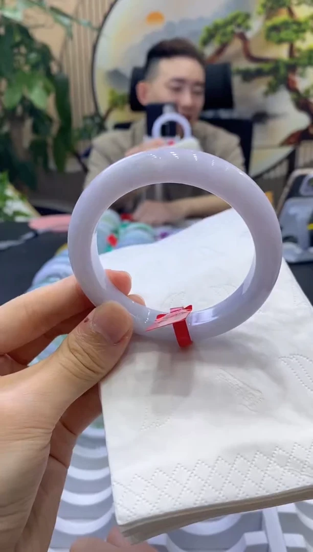 翡翠手镯未镶嵌233