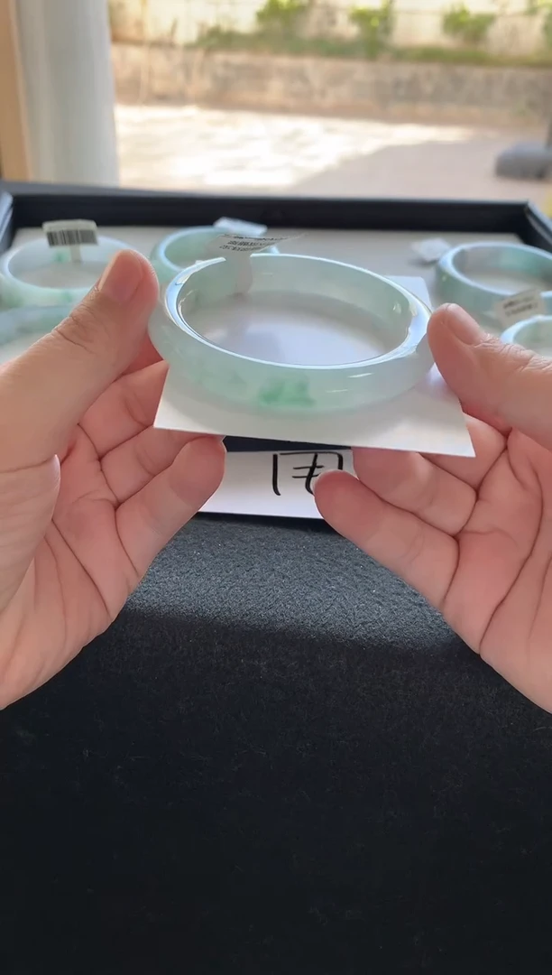 未镶嵌手镯翡翠54.7圆条Y4509买断