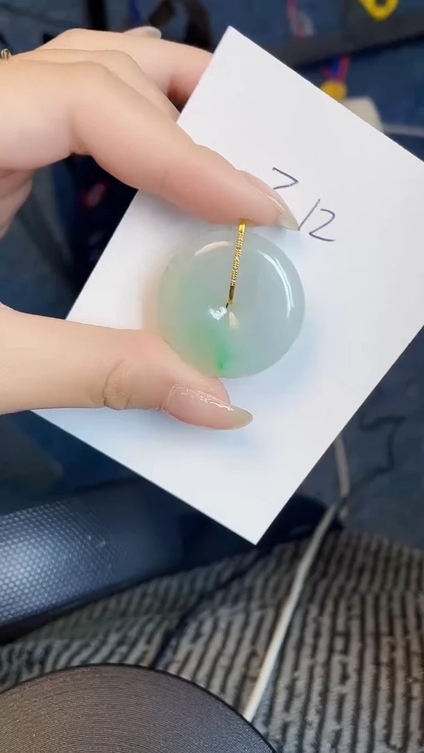 【闪购商品】翡翠颈饰18K金镶嵌00000000