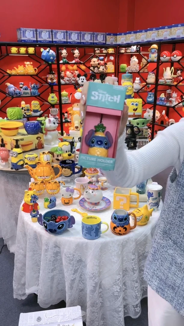 【闪购商品】1@@史迪仔奇名片夹（陶瓷）