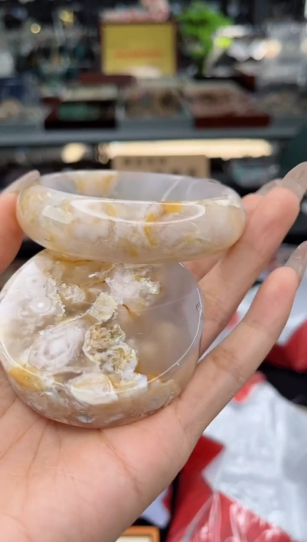 【闪购商品】石英质玉手镯未镶嵌61圈口（赠品镯心）3569290