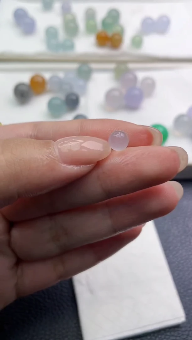 未镶嵌定制翡翠R**r珠子