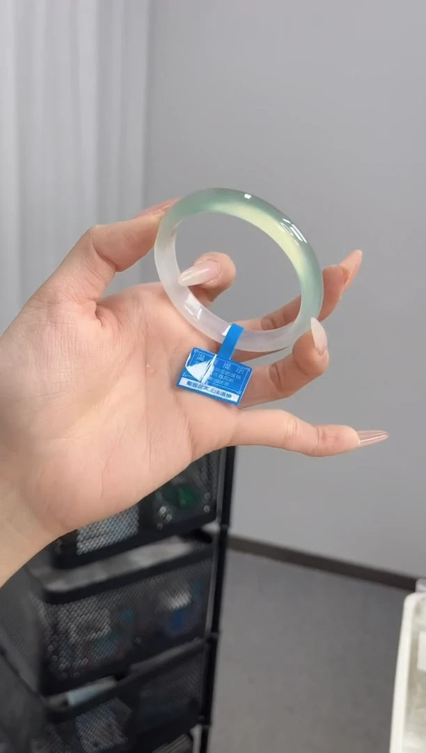 【闪购商品】玛瑙/玉髓手镯未镶嵌53-54圈