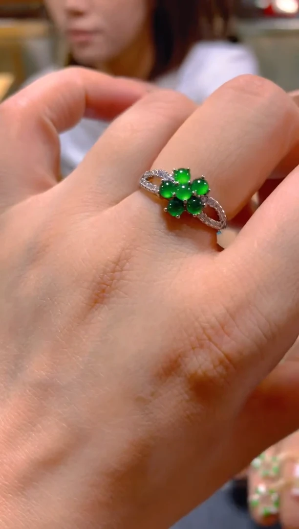 未镶嵌戒指翡翠多样性发一