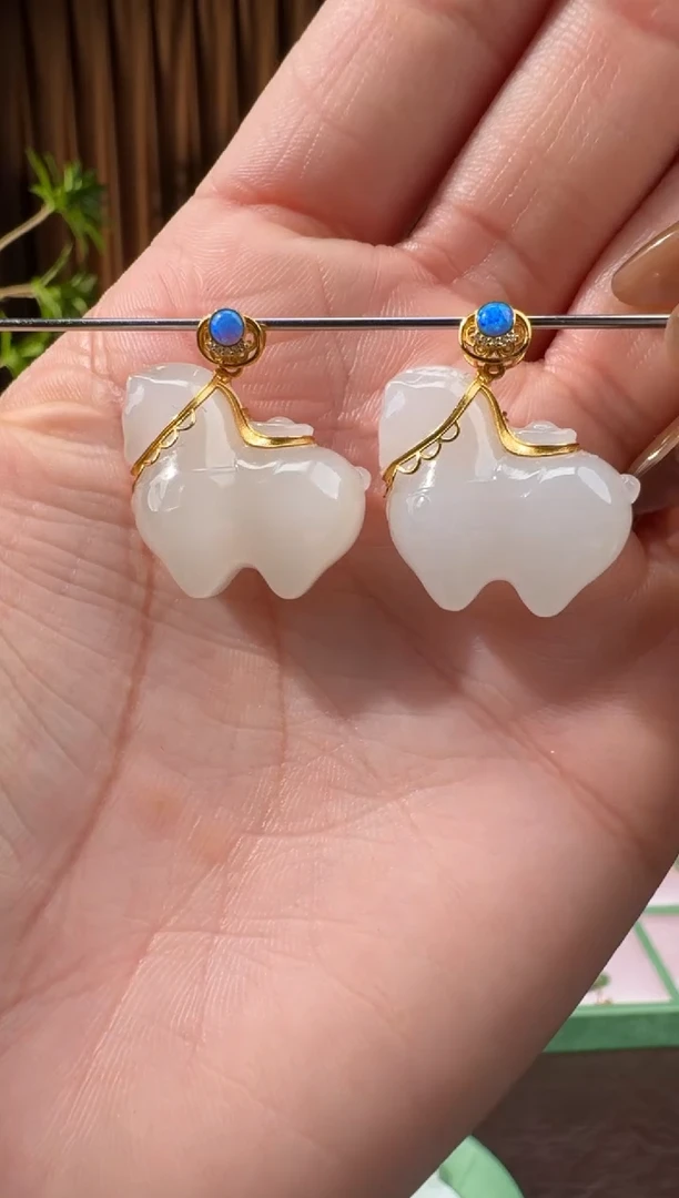 颈饰18K金镶嵌和田玉18冯总12.19多样性拍一发一