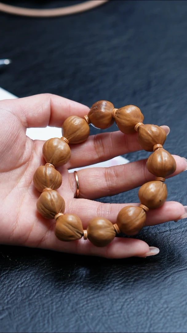 【闪购商品】橄榄核吊坠苏工橄榄核