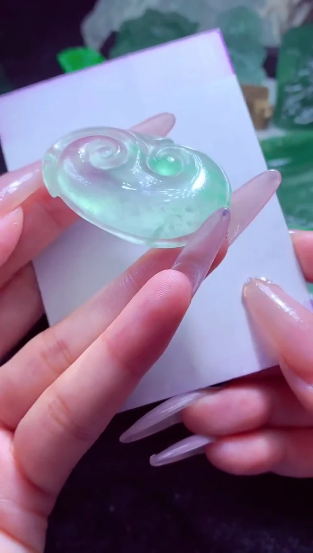 颈饰未镶嵌翡翠老*姓天然缅甸翡翠A货吊坠毛货