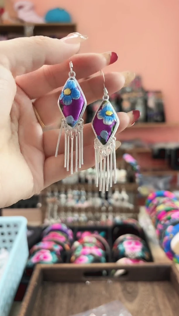 织绣艺枝独绣手工饰品4