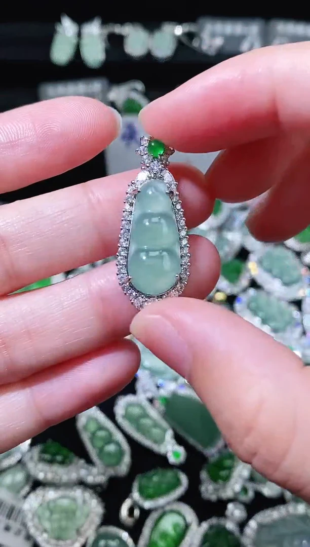 【闪购商品】翡翠未镶嵌颈饰精美翡翠-多样性只发一件H622