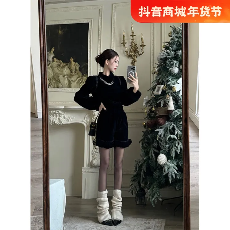 【新年倒计时】法式富家千金风收腰长袖上衣高腰休闲花边短裤两件套