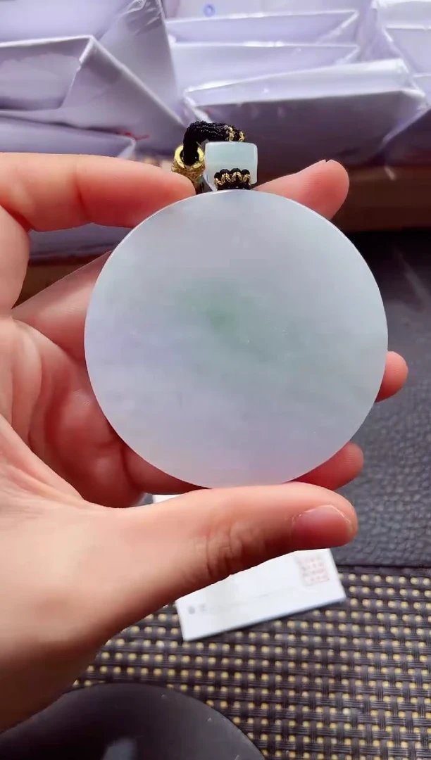 颈饰未镶嵌翡翠 000111