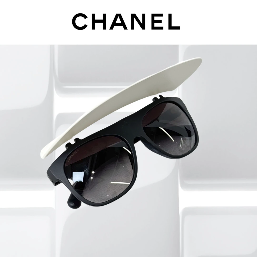 99新 Chanel/香奈儿 白色翻盖拼黑色磨砂太阳镜