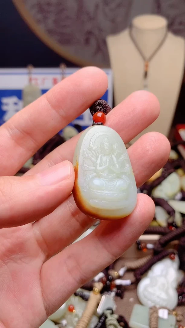和田玉未镶嵌颈饰1